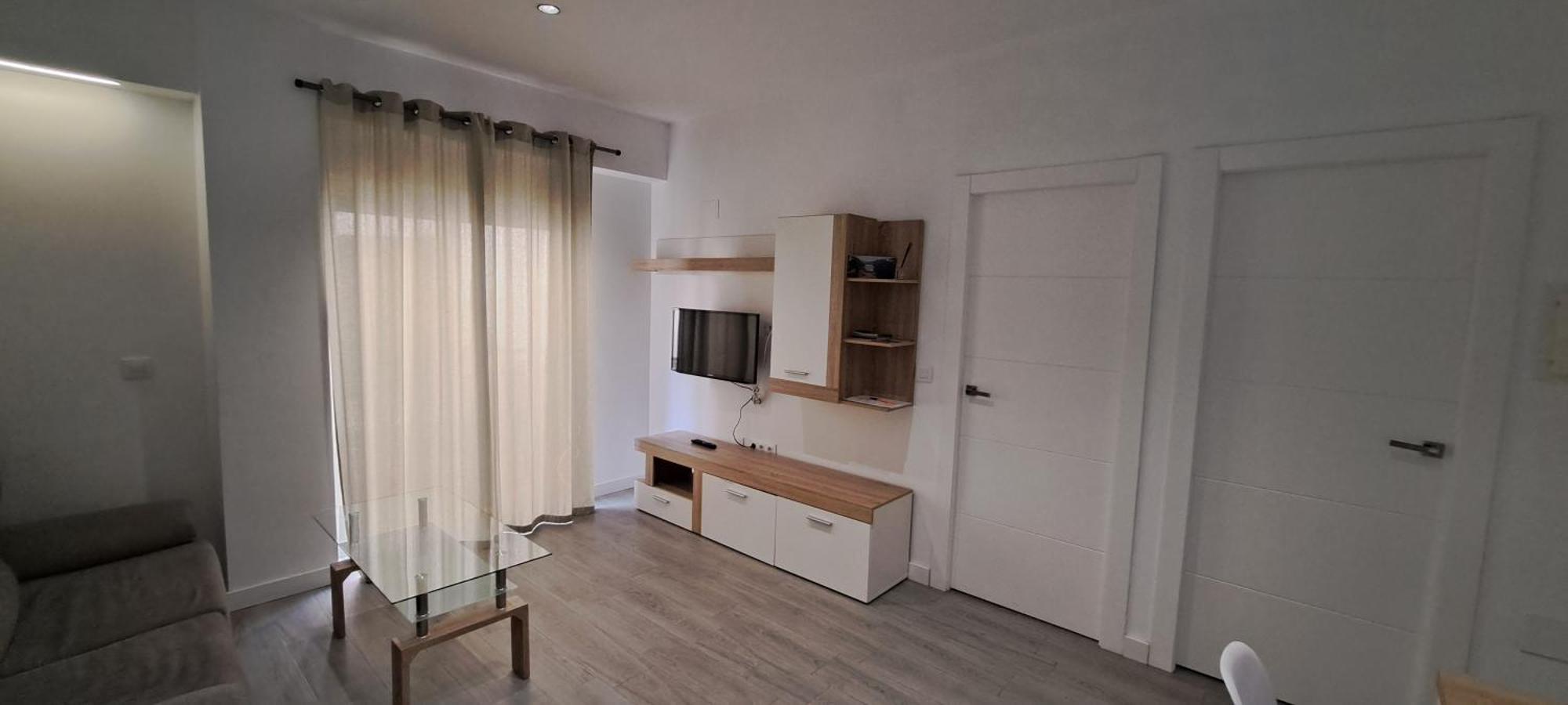 Acc Serrano 3 Aparcamiento Cercano เฮน ภายนอก รูปภาพ